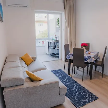 Sunny * كالياري