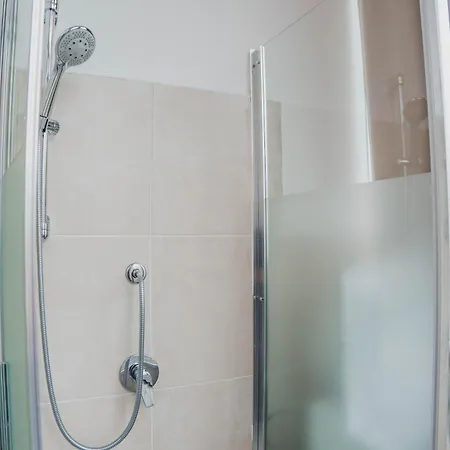 Sunny كالياري