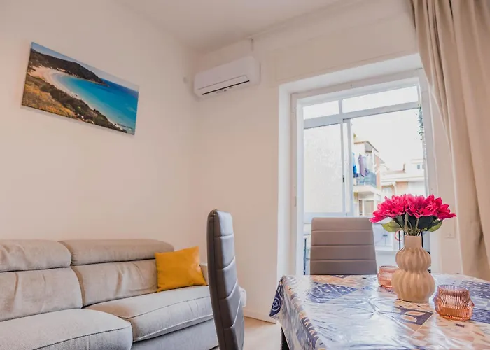 Sunny Διαμέρισμα *